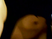 富二代玩漂亮女生前先让高科技鸡巴把大学女友操高潮在干她!