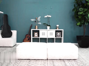 巨乳继母迪·威廉姆斯和贝蒂·福克斯崇拜年轻的鸡鸡