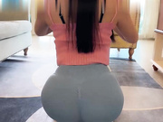 极品蜜桃肥臀健身教练约我吃完饭就帮我口！