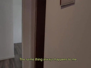 送货女孩要求被操以得到小费