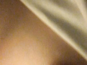 偷偷溜进重庆女生宿舍拍奶子