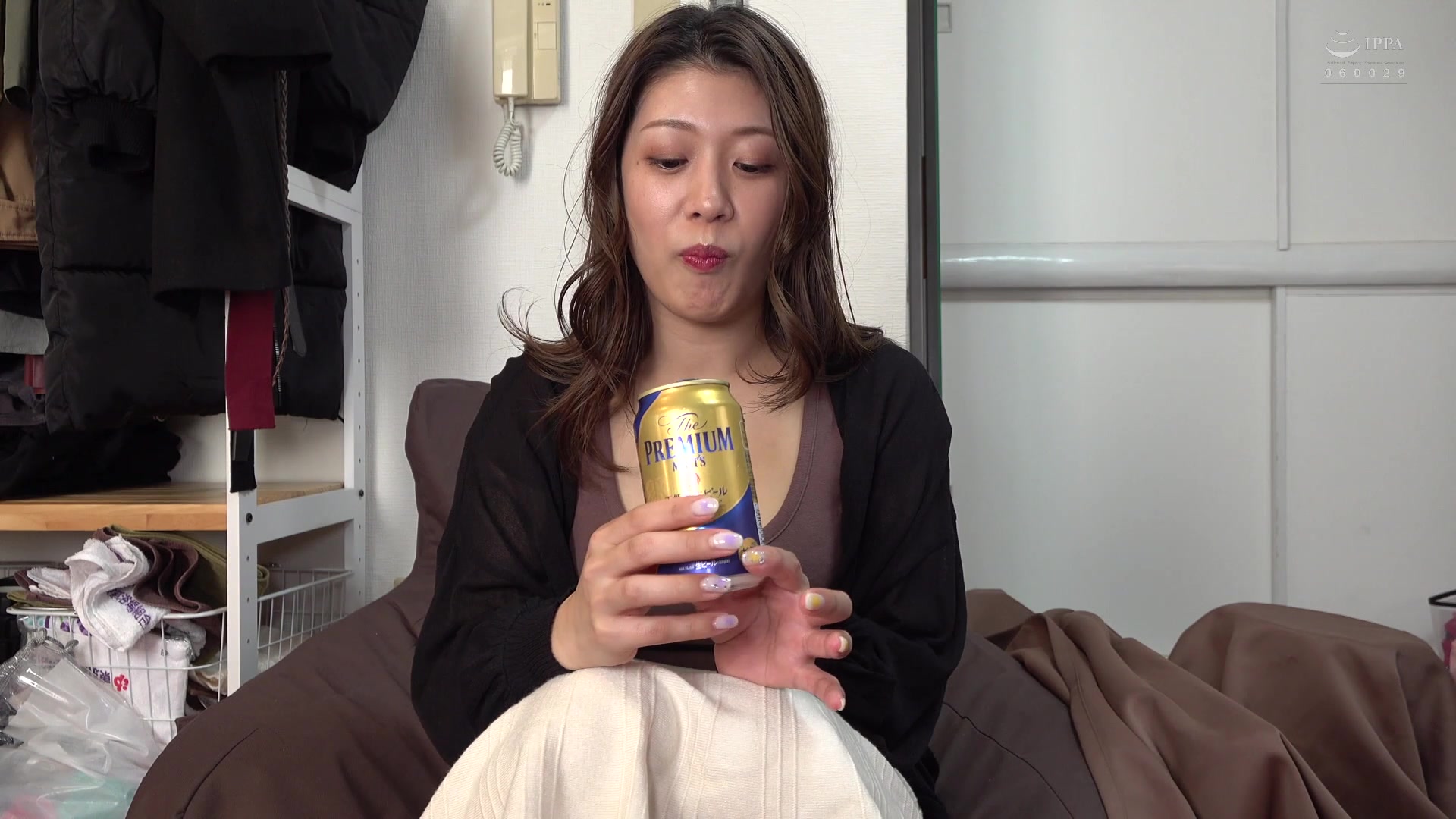 [BLOR-244] サバサバした姉御肌OL デカチンにイカされまくってメス化 その後鬼責めくらってドMメス堕ち 理性崩壊絶叫イキ狂い - 1of5