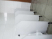 漂亮美乳長腿妹子與老鐵炮友公共男廁偷情啪啪野戰 無套翹臀後入不停抽插懟操 高潮呻吟白漿溢出 國語1080P高清