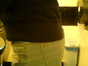 某大型商場公共衛生間拍攝到的各式美女少婦如廁 有幾位妹子顏值蠻高的 720原版高清