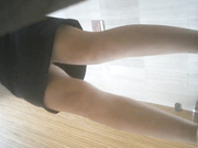 最新流出廁拍大神暗夜奶茶店公共女廁拍攝各式美女少婦如廁 肥臀大屁股看得讓人欲火焚身 1080P高清原版