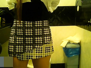 精品推薦 某公共女廁拍攝到的新加坡年輕美女少婦如廁 貌美妙齡女性騷穴粉嫩誘惑 原版高清