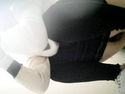 【精品厕拍】，女厕所多角度真实偷拍，数位小姐姐方便，脸逼同框赏逼赏脸，太刺激了