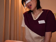 [HNTRZ-020] 【60分2980円健全マッサージ店】 疲れが取れず出張整体も依頼すると、まさかまさかの痴女Jcupセラピストに様変わり 【破解】 - 4of5