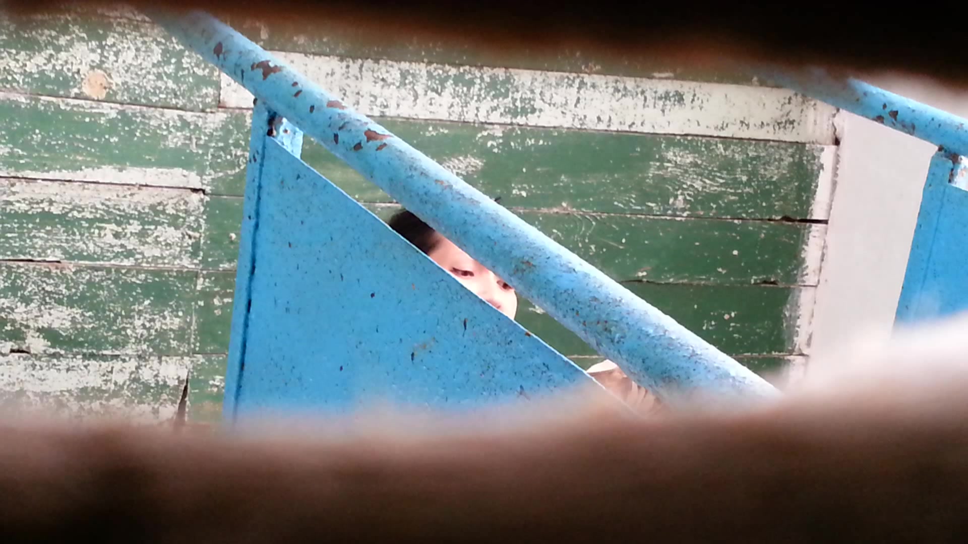 大神这是藏在坑里嘛哈萨克公共卫生间连续高清近距离TP女人们嘘嘘拍脸又拍逼有极品穴啊1080P超清