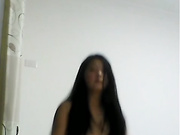 丰满白嫩艺校女生裸舞自拍