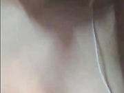 YOLO平台良心女主播果儿付费才能观看的直播大秀，非常敏感自慰潮吹大量喷水，清晰国语对白很精彩