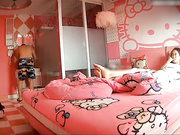 珍稀粉红套房TP啪啪前亲了一口逼媳妇说真烦人内射完用大块纸夹着逼逼