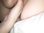 素人投稿自拍成人网很火的19岁2次元体型援交学生妹极品无毛一线天馒头小粉穴啪啪啪