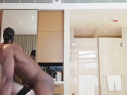 长沙某高档小区公寓离异富姐和两个彪悍的黑人3P大战这逼以后谁敢要