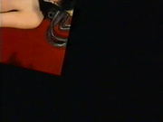 太屌了真长见识了 黑丝美女乳头和BB带着巨大铁环 然后大号假屌双洞齐开 太刺激眼球了两个手臂大的JB也伸进去了