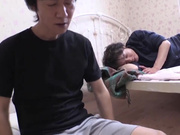 【黑客门】娇小可爱漂亮女优桜木郁无修正作品 无码流出 还有一个不知名的女优一起 2女一男3p fc2-1050