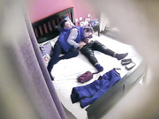 中午午休和单位漂亮女同事到钟点房来一炮后入她的白嫩大屁股