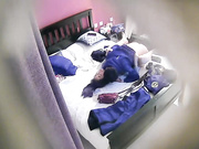 中午午休和单位漂亮女同事到钟点房来一炮后入她的白嫩大屁股