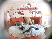 卡通主题宾馆拍趁着没有课大学生情侣开房爱爱长发小美女身材真好这白天晚上也数不过来一共干了多少炮对白精彩