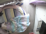 气质漂亮的美女少妇和闺蜜男友宾馆私会开房偷情时被偷拍,2人如胶似漆的缠绵后撕破丝袜疯狂爆操