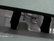 外站流出潜入大学女厕TP学妹嘘嘘13