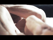 最新流出SEXART精品大作极品乌克兰美女模特克鲁兹之双面人生一边与闺蜜互慰一边与猛男肉战画面唯美