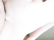 雪白性感的电臀小美女酒店和帅气小伙开发啪啪,性感小翘臀疯狂摇摆,逼毛稀疏,鲍鱼粉嫩,边操边拍.国语!