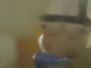 窗外近距離拍攝隔壁出租屋在超市上班的小姐姐沐浴更衣 苗條身材天然美乳看得誘惑十足 720P高清