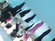 國內牛人潛入某藝校舞蹈培訓班更衣室拍攝漂亮妹子如廁更衣 個個貌美如花絕對誘惑～1080P高清