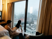 獨家推薦 帥氣小夥星級酒店與苗條身材可愛女友瘋狂嗨皮 落地窗前互舔愛撫翹臀後入幹得高潮連連 完美露臉 1080P高清原版