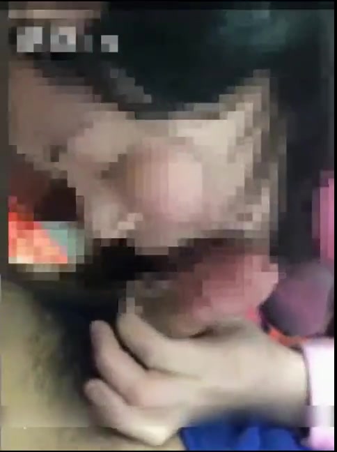 乱伦！对白淫荡有趣的母子乱伦对着化妆镜草妈妈射了好多