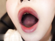 34分6發帶新人櫃姊進去炮房吞精2發中出4發