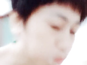 姐姐带你玩多人游戏口交舔逼让大哥直接射嘴里