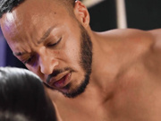 精彩妩媚人妖黛西·泰勒女歌星给和猛男粉丝啪啪