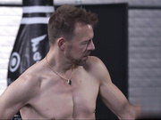 高挑气质御姐来健身房锻炼，这样的销魂姿势情欲立马狂涨肉棒硬邦邦掏出来享受吸允，猛力抽送啪啪撞击输出