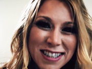 纯粹的禁忌凯莉·罗克特对与Date和他性欲旺盛的继母的三人行很好奇