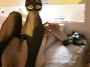 小恶魔来了让小男友吃逼叉腿侧入疯狂爆草