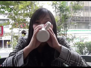 最新流出户外街上搭讪2位素人良家美少妇大庭广众之下偸偸露出餐厅卫生间掰穴特写第二位人妻的B看了就想干