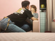 胖子传媒工作室网聊的骚熟女扒裤子扣穴操逼