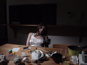 [SAN-049] 会社のカネを横領し失踪した夫を見逃してもらうため、鬼畜上司に体を捧げ身も心もやさぐれて廃人になった人妻 新村あかり - 4of5