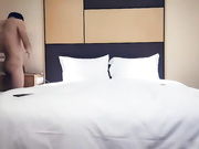 全国探花约短裤妹子洗完澡口交舔弄抽插猛操呻吟