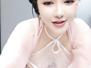 168CM极品尤物白丝美腿吸吮大屌骑乘位爆操