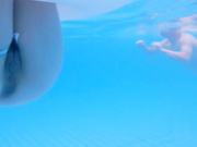 火遍全网美臀反差人妻【人间精灵】景区人前放肆露出 野战车震